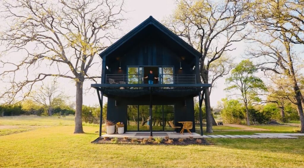 Hill Country Cottage with a Hammock