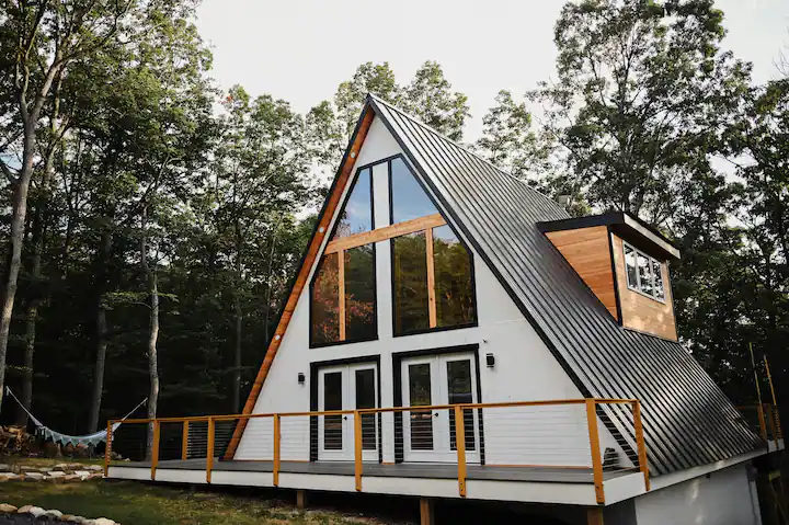 1,000sqft MODERN A-FRAME CABIN in Luray, Virginia