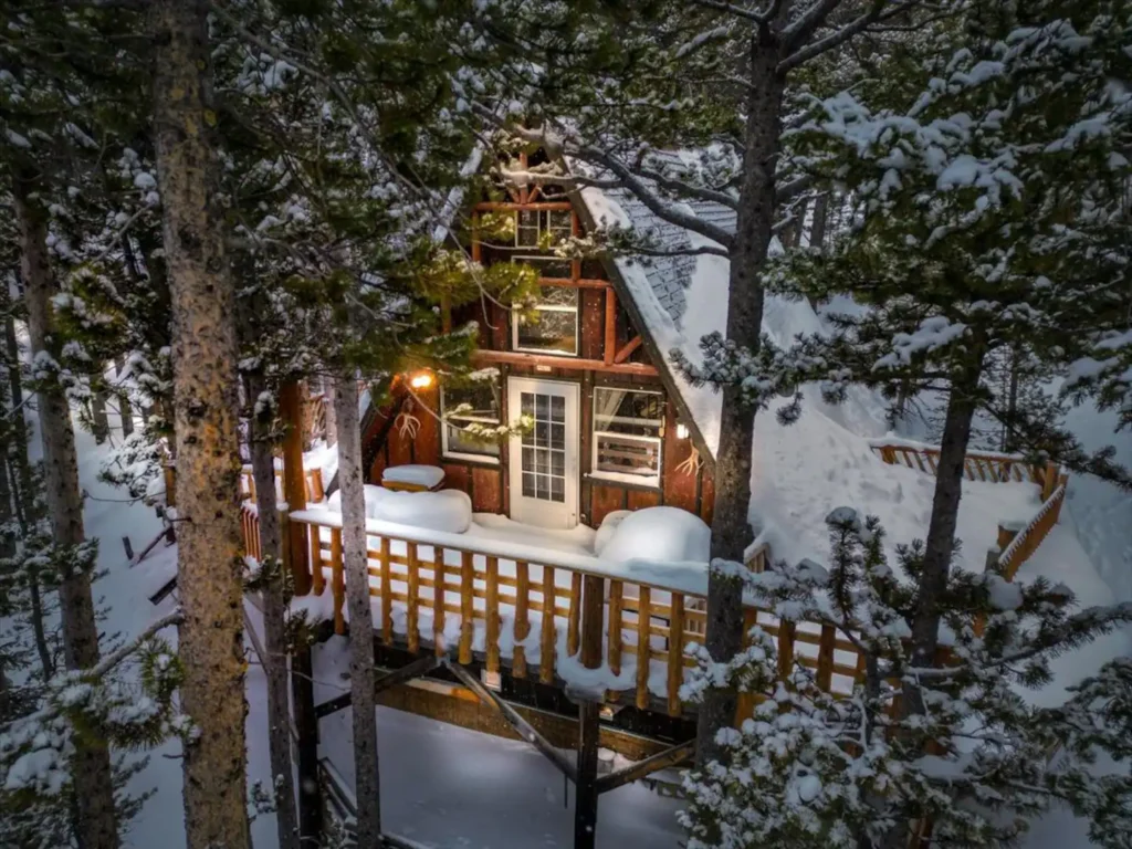 A-Frame Cabin Retreat: Where Cozy Meets Contemporary