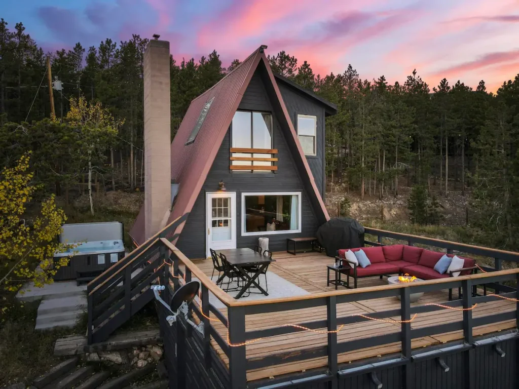 Beautiful A-Frame House In Cedar Mountain Lodge Enchanting