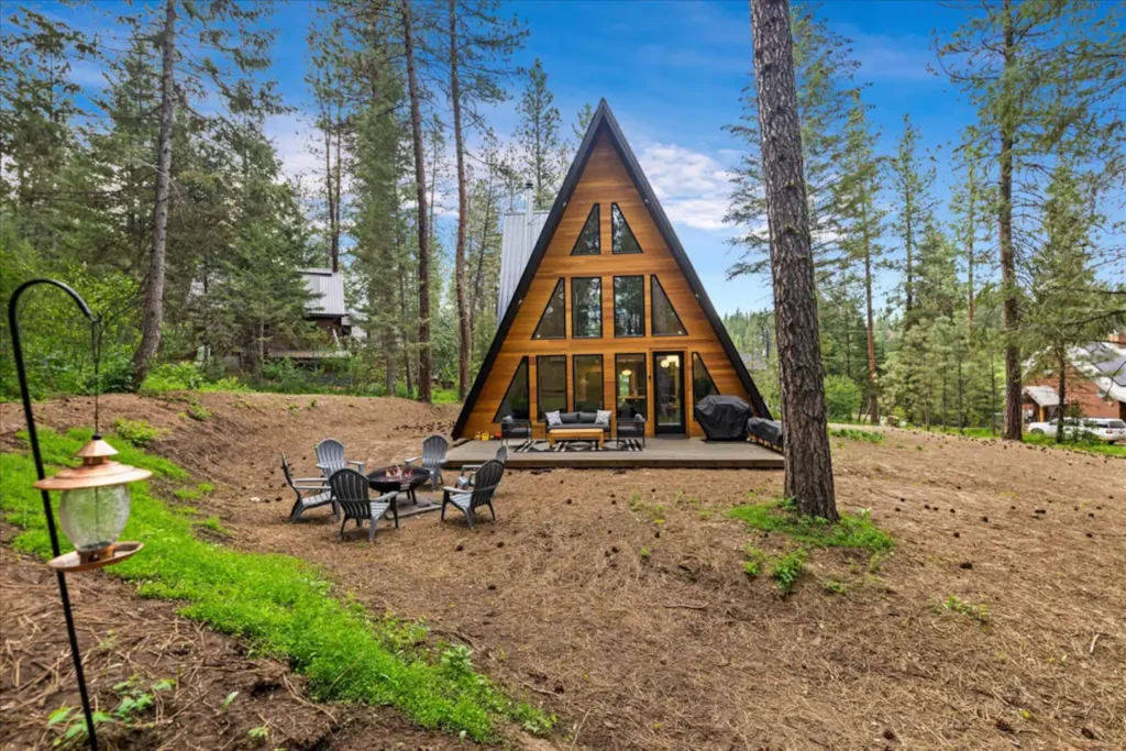 Gorgeous A-Frame Cabin With Amazing Design Interior