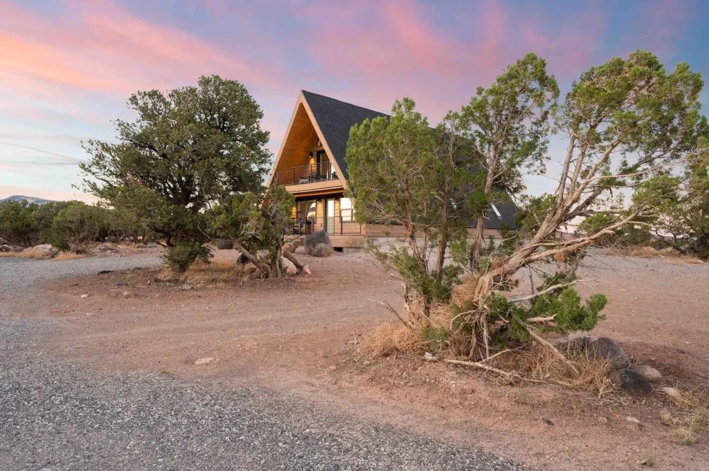 Stunning A-Frame Cabin Your Serene Escape In Capitol Reef Country